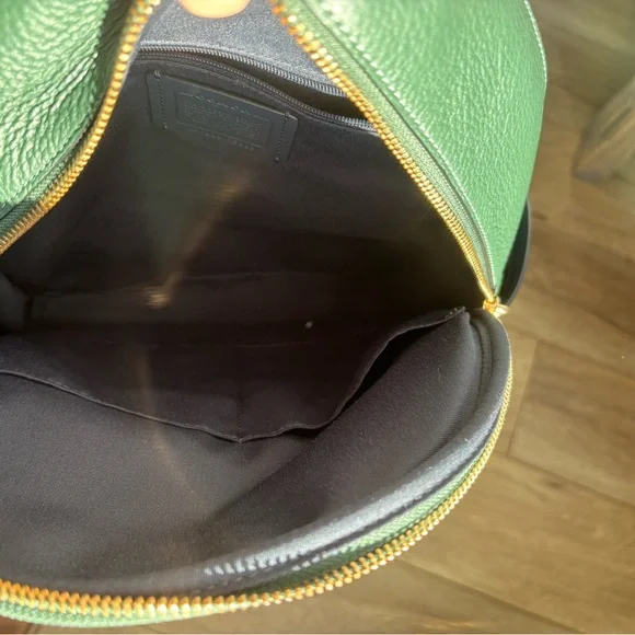 Coach 💚 Courtside Green soft pebble Leather Backpack and dust cover - Picture 9 of 12